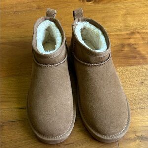 Dream Pairs Tan Ankle Boots